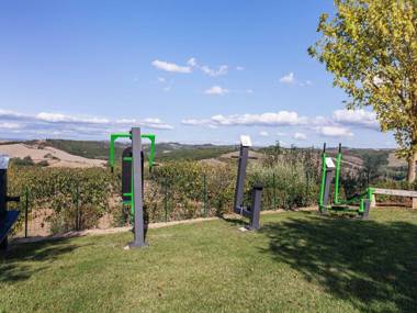 Rustic Farmhouse in Buonconvento with Tuscan Views