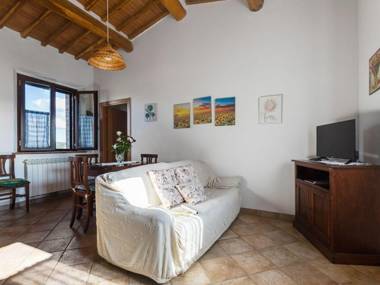 360 degree view over the Tuscan hills.