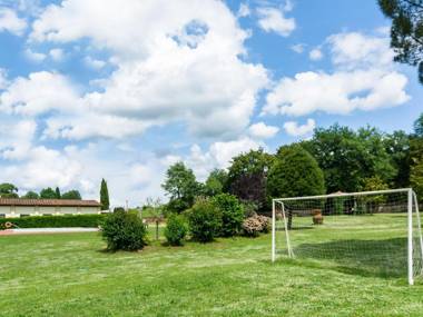 Aesthetic Farmhouse in Bucine with Barbecue