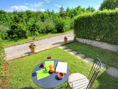 Home with swimming pool in a cental location in Tuscany