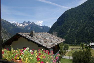 Aparthotel Foyer d'antan SUITE con caminetto hammam o vasca idromassaggio
