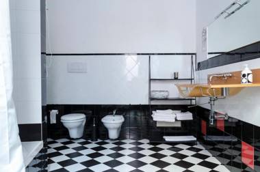 Maria Vittoria Charming Rooms and Apartments