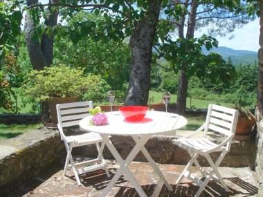 Part of an authentic Tuscan farmhouse with stunning views on the Mugello hills