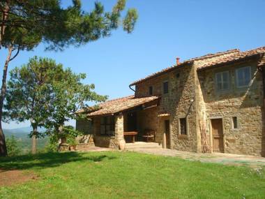 Part of an authentic Tuscan farmhouse with stunning views on the Mugello hills