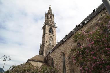 Andreas Hofer Residence