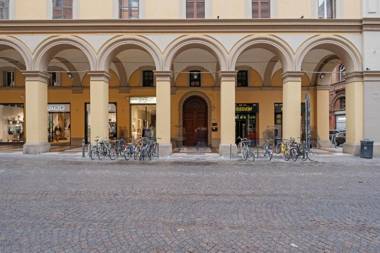 Skyline Central Apartment