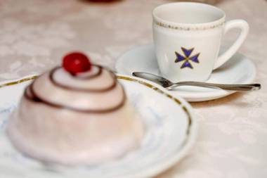 Casa Isolani Piazza Maggiore 1.0