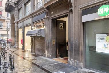 Piazza Maggiore White Apartment