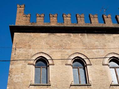 Casa Isolani Piazza Maggiore