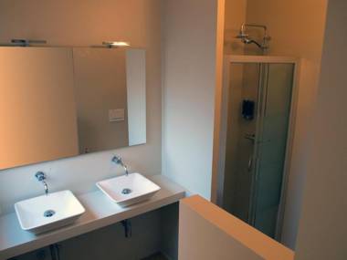 Cosmopolitan Central Rooms