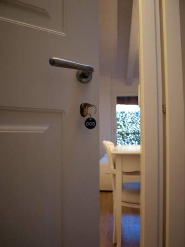 Cosmopolitan Central Rooms