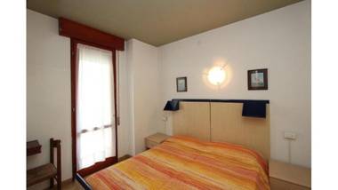 Beautiful two bedroom apartment facing the sea - sea view