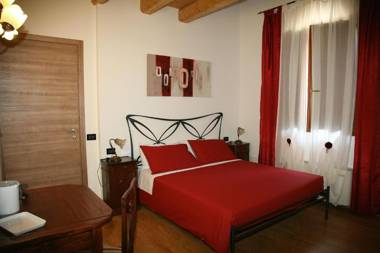 BORGHETTO AIRPORT/HOSPITAL