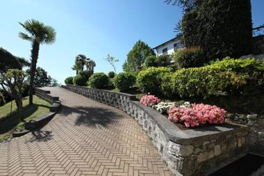 The Cottage on the Lake