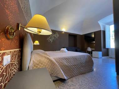 CconfortHotels R&B Central Rooms