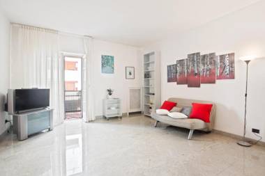 Pane & Pomodoro Beach Roomy Flat