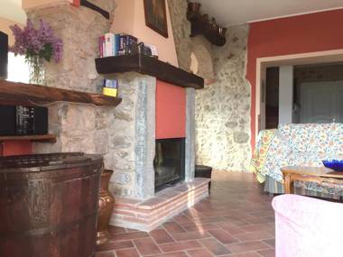 2 bedrooms villa with enclosed garden and wifi at Barga