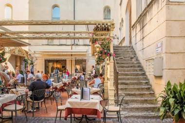 Rambaldi Apartments Edificio 6