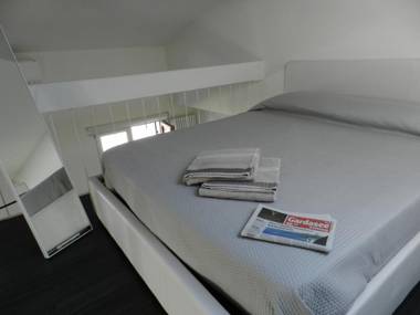 STUDIO THE BEACH - Regarda Travel