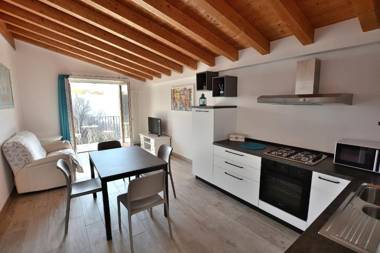 Blue Apartment in Marciaga di Costermano