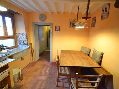 Hill-View Holiday Home in Bagni di Lucca with Terrace & Garden