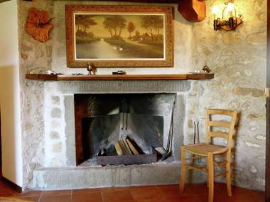 Charming detached house in Lucca province.