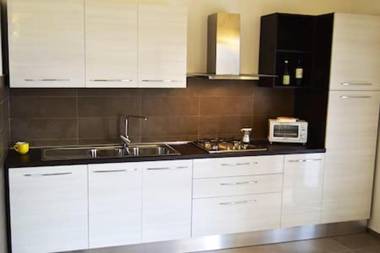 3 bedrooms appartement with city view shared pool and enclosed garden at Avellino