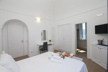 FRENNESIA Luxury Rooms