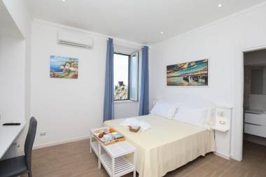 FRENNESIA Luxury Rooms