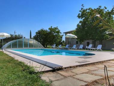 Villa with private pool on an estate near Assisi