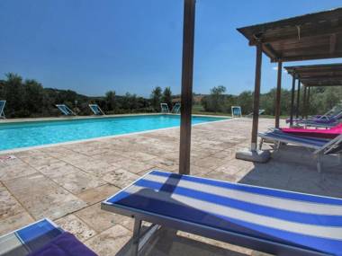 Gorgeous Cottage in Asciano with Swimming Pool