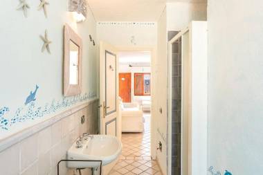 casa contrada del sole baja sardinia