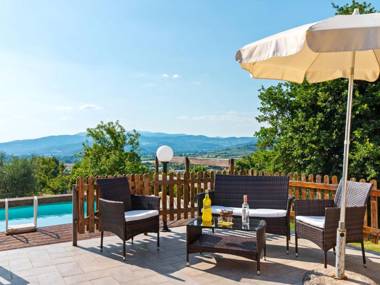 Cottage in Arezzo with Pool Terrace Garden Deckchairs
