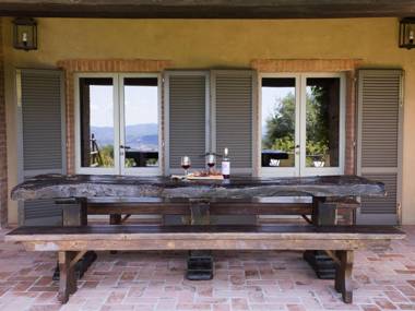 Ritzy Villa on a Wine Estate in Arezzo with Pool