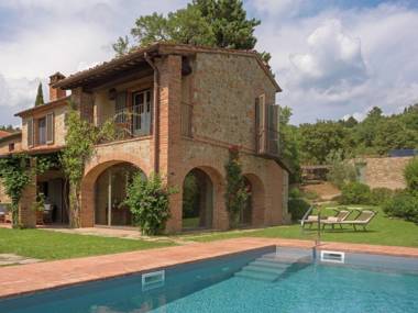 Ritzy Villa on a Wine Estate in Arezzo with Pool