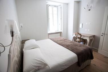 Villa Italia Luxury Suites and Apartments