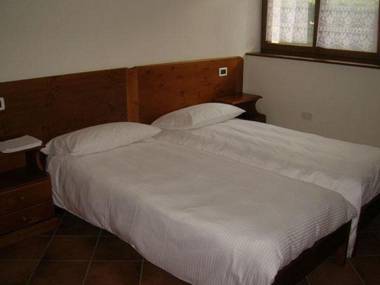 Fabulous Cottage in Arco near Lake