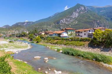 The Rock View Pets Allowed - Happy Rentals