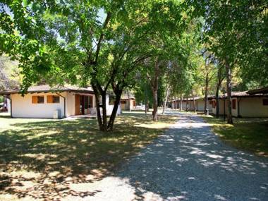 Semi-detached bungalow with terrace not far from the sea