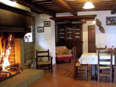 Farmhouse in Apecchio with Swimming Pool Terrace Garden