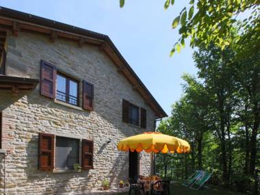 Country house with pool at 700 meters cycling and walking opportunities