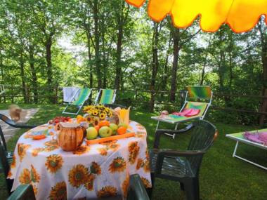 Country house with pool at 700 meters cycling and walking opportunities