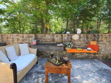 Luxurious Mansion in Apecchio with Swimming Pool