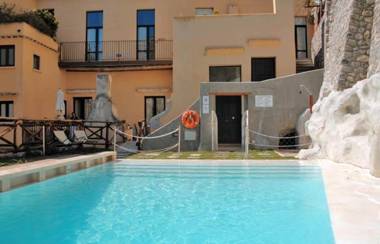 Loft Apartments by AMALFIVACATION