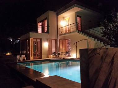 Whole Modern Villa With Pool And Near The Sea