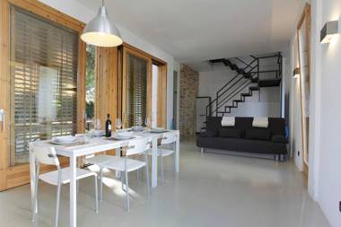 Villa With Poolgarden Near The Sea