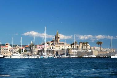 Amethyst attic in Old Town by sea