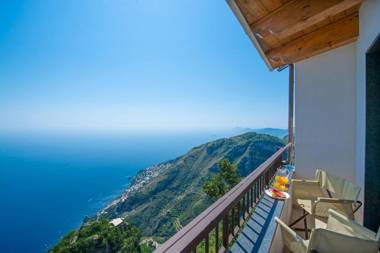 Villa Paradise Resort