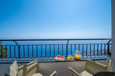 Villa Paradise Resort