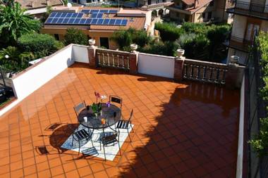 3 bedrooms house with sea view furnished terrace and wifi at Acireale 7 km away from the beach